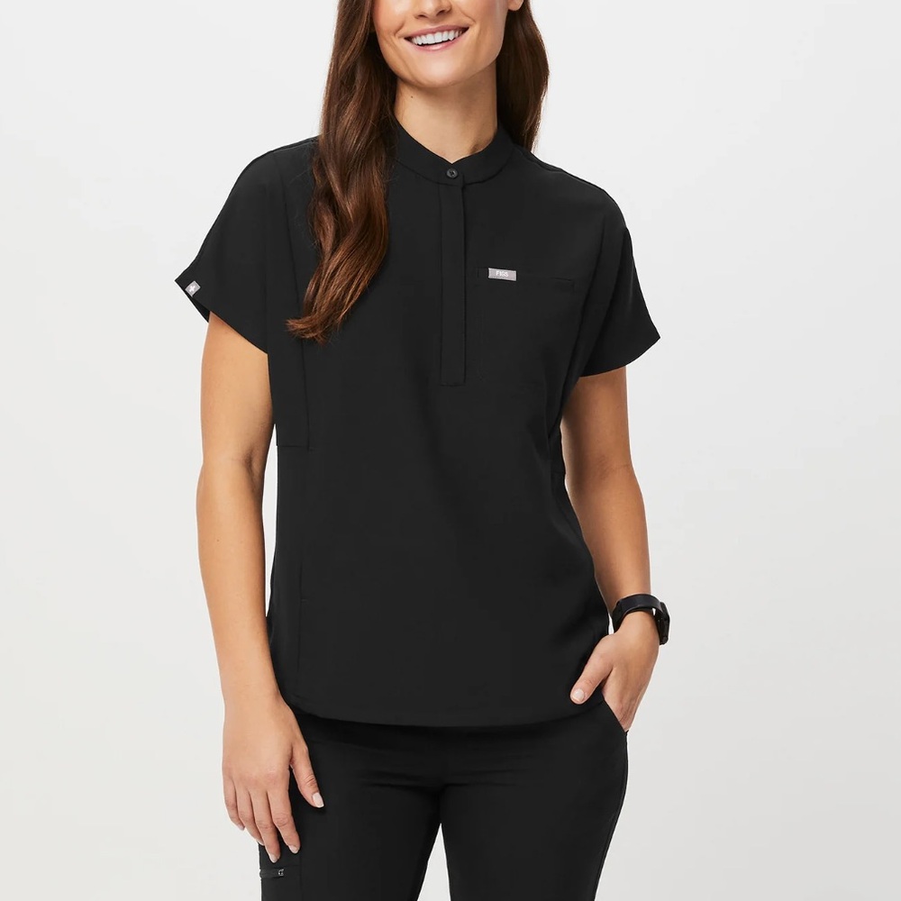 Figs Manila scrub top SMALL in Black worn once